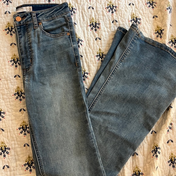 Women’s Garage Jeans size 25! - Picture 1 of 3